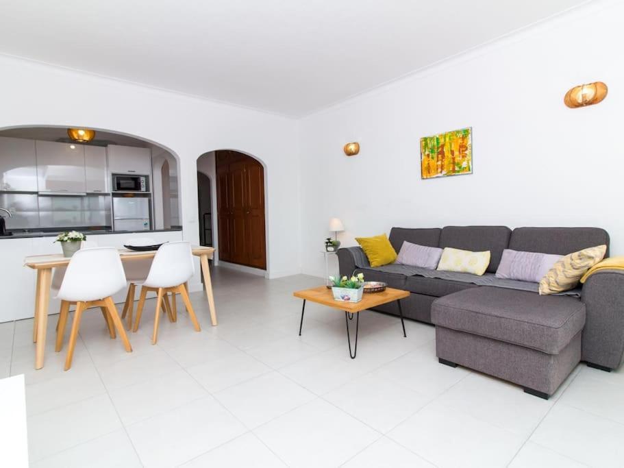 Central Apartment - Pool And Sea View & Albufeira Center Ngoại thất bức ảnh