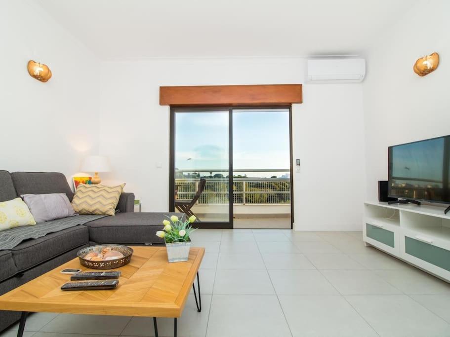 Central Apartment - Pool And Sea View & Albufeira Center Ngoại thất bức ảnh